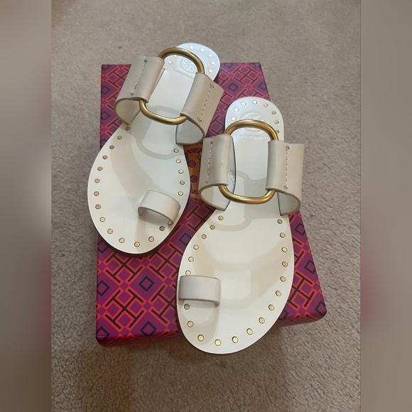 Sandals - Picture 1 of 2